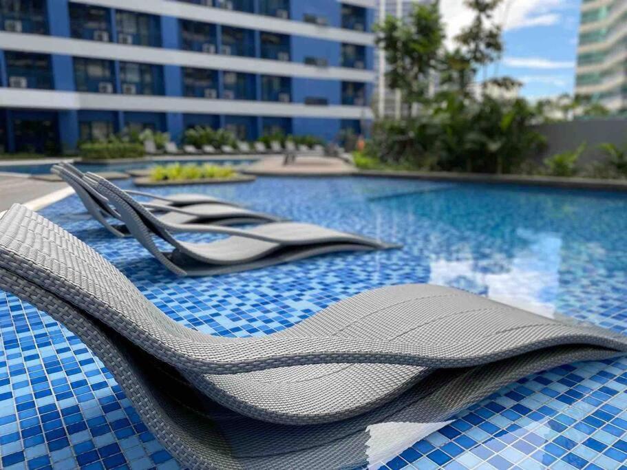 Modern Classic 1 Bedroom Air Residences Makati