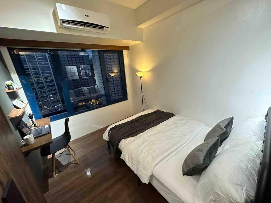 Modern Classic 1 Bedroom Air Residences Makati * Manila