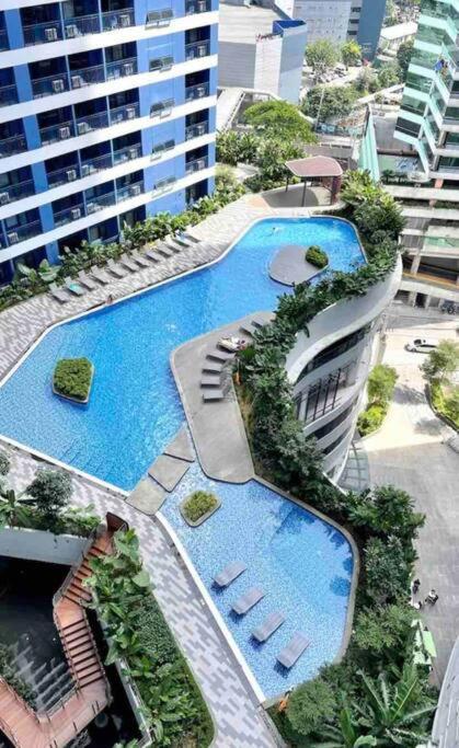 Modern Classic 1 Bedroom Air Residences Makati *