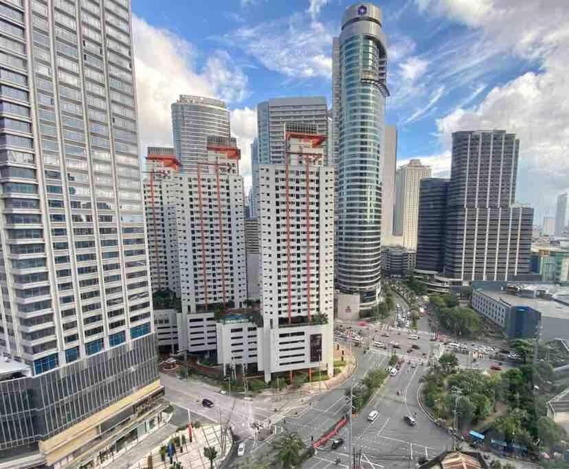 Modern Classic 1 Bedroom Air Residences Makati * Manila
