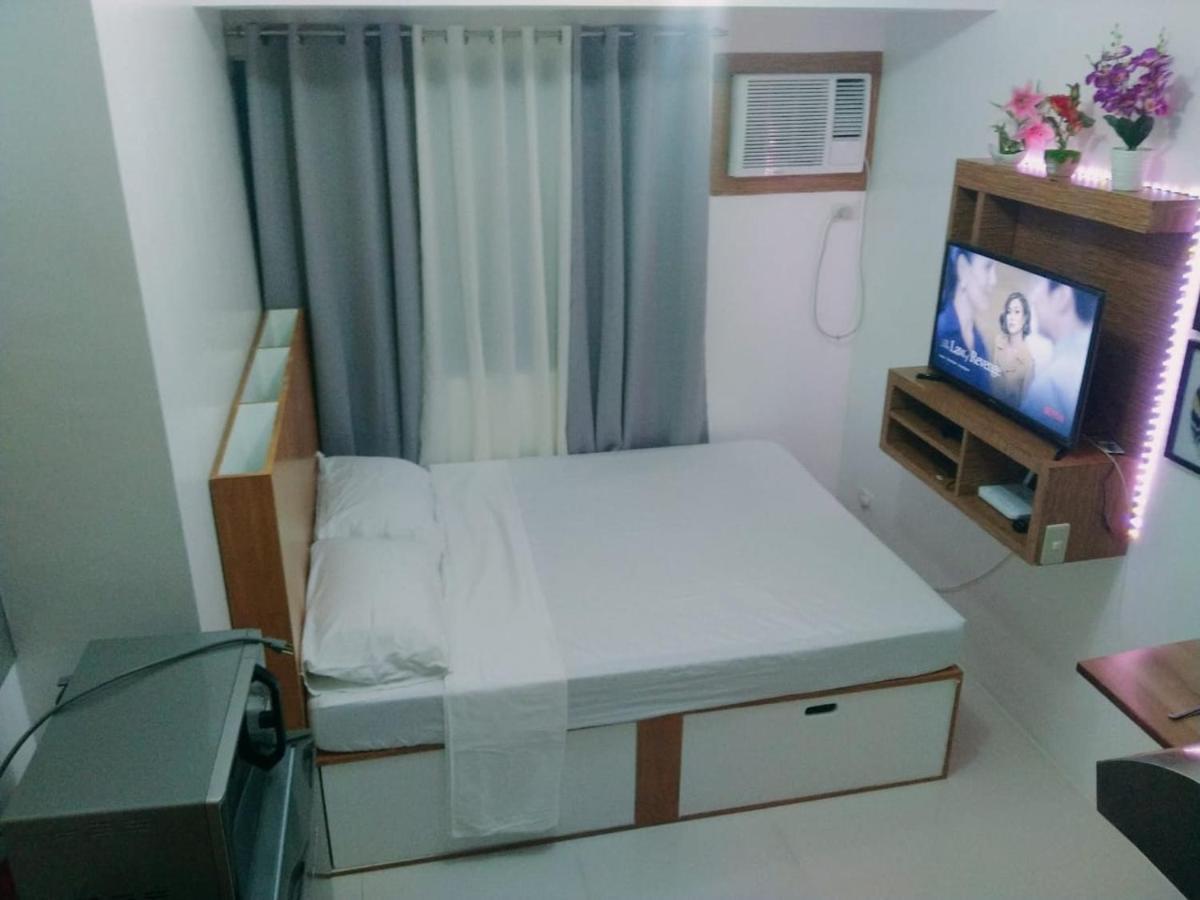 Grand Reviera In The Front Of Famous Sunset Of With Stunning Beauty Of Dolomite Apartment Manila