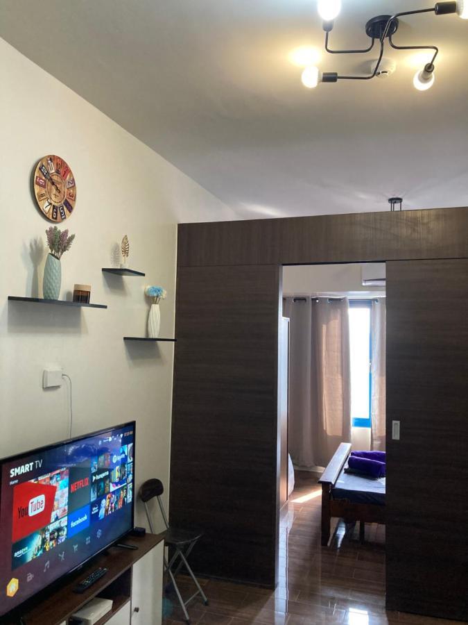 Makati Amazing View Penthouse Studio, Air Residence, Fast Internet