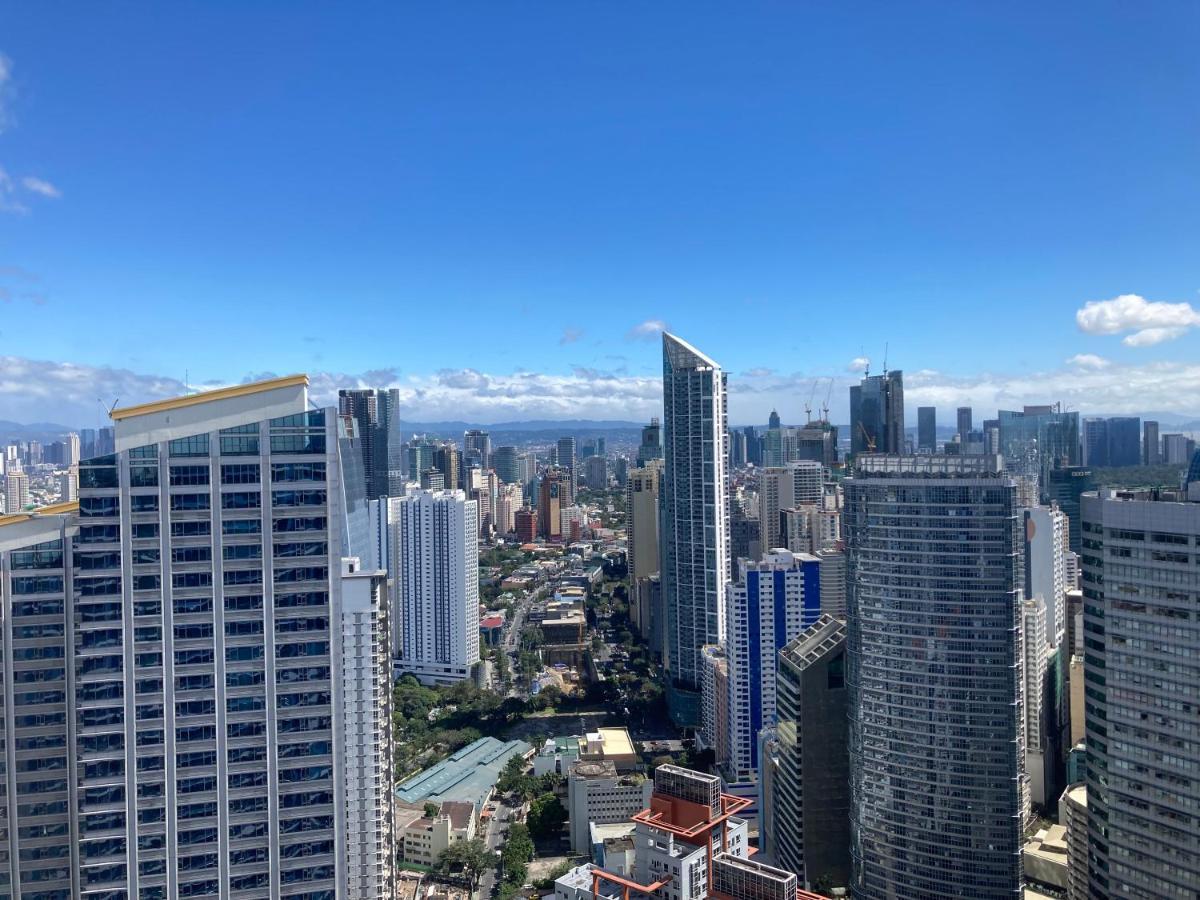 Makati Amazing View Penthouse Studio, Air Residence, Fast Internet Apartamento *