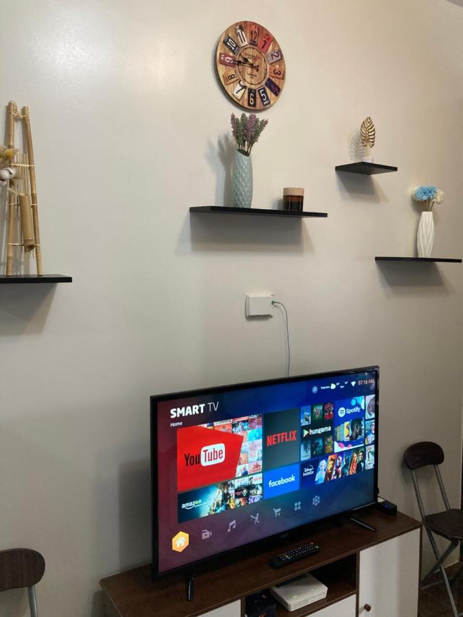 Makati Amazing View Penthouse Studio, Air Residence, Fast Internet Apartamento Manila