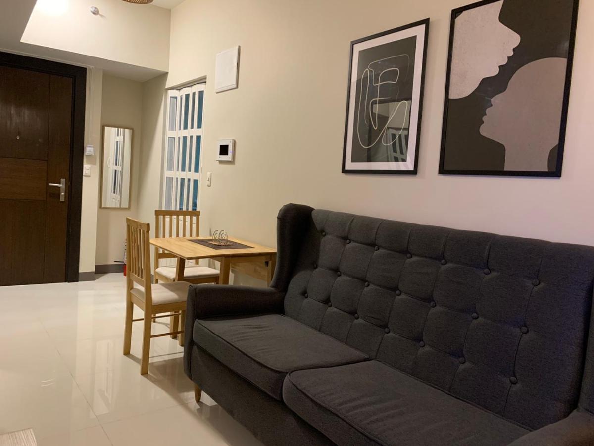 Apartment Uptown Parksuites Tower 1 Bgc By Ph Staycation