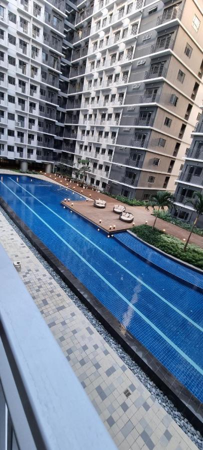 Shore 3 Residences Mall Of Pool View Netflix Free Wifi Apartment
