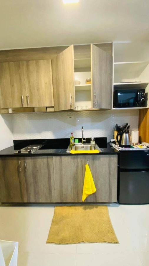 Cozy 1br With Netflix & Balcony Pool View Manila