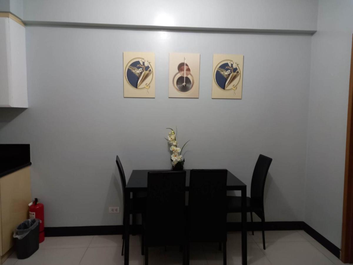 Morgan Bgc Shortwalk3 Venice Mall Free Pool Gym * Manila