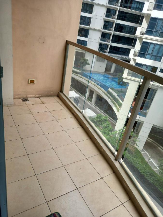 Apartment Morgan Bgc Shortwalk3 Venice Mall Free Pool Gym