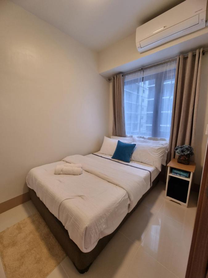 Shore 3 Residences Mall Of Pool View Netflix Free Wifi Apartment *