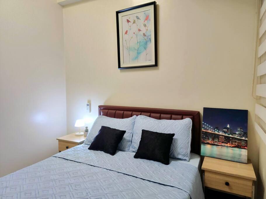 Apartment 1br W/balcony Gorgeous Bay Sunset And Yacht Club View