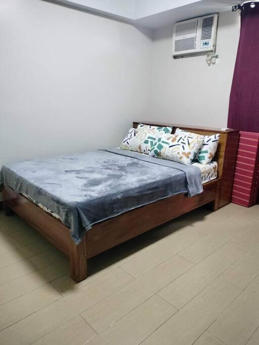 Cubao Manhattanheights U24b Td * Manila