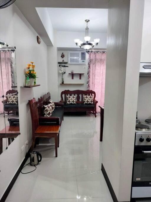 Cubao Manhattanheights U24b Td * Manila