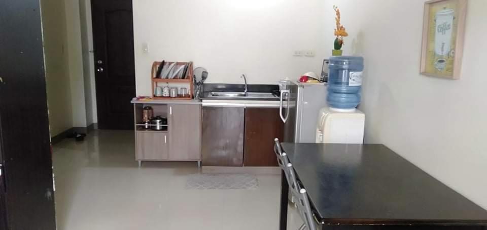 Homestay Kaseldorzhostel Transient At Moonwalk Paranaque *