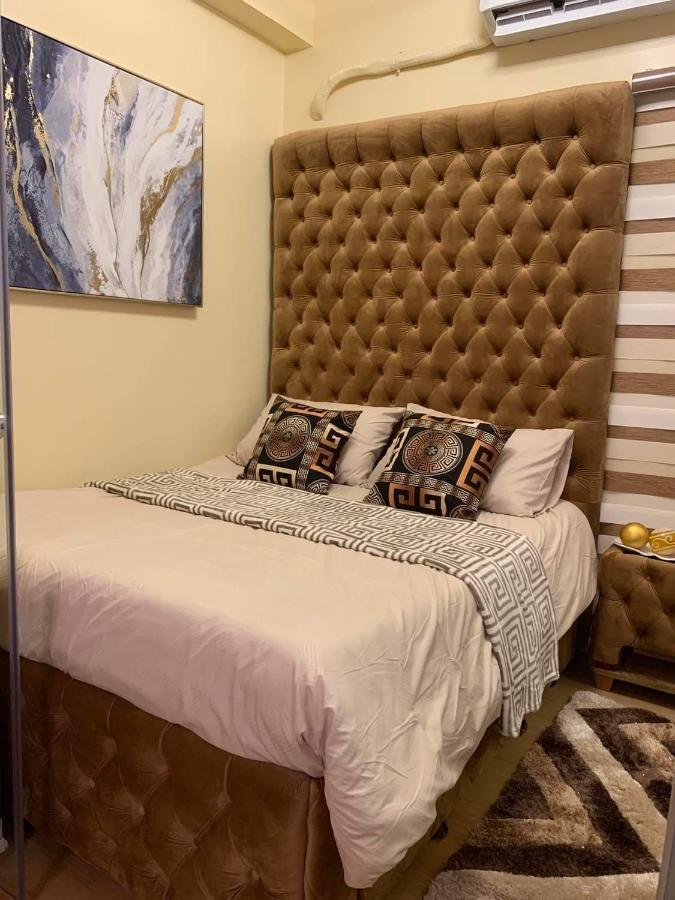 Oyo 936 Yumis Condotel Trees Residences 2* Manila