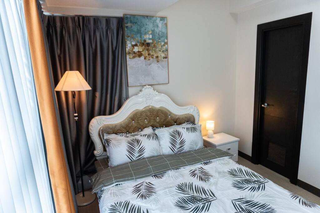 A2j Luxury 2br Bgc Uptown Near Uptown Mall