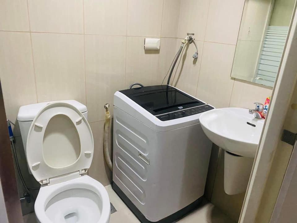 Apartment Shell Residences C17 Shortwalk Sm Mall Of Airport *