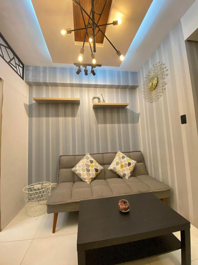 Breeze Residences Walking Only To Star City/world Trade Center/picc Manila