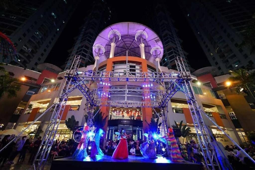Apartment Eastwood High Life - Spectacular View Manila