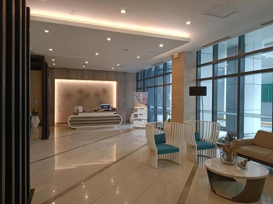 Apartment Eastwood High Life - Spectacular View *