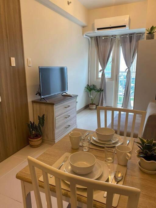 Smdc Coast Residences Near Moa, Ccp, Picc, Star Apartment