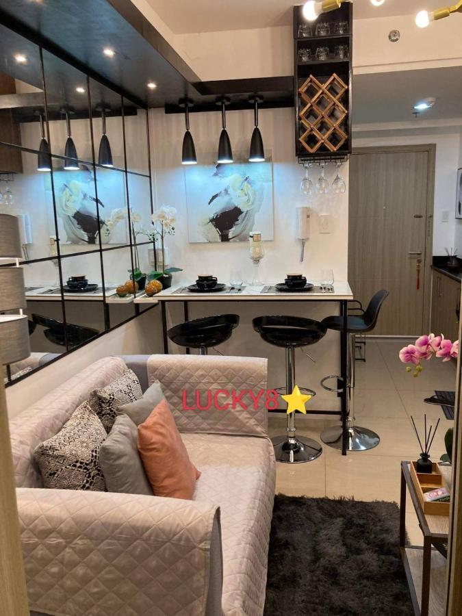 Shore Residences Tower C2 Lucky 8 Guest house *