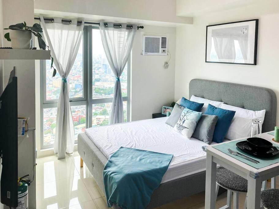 Modern And Homely In Shaw Boulevard * Manila