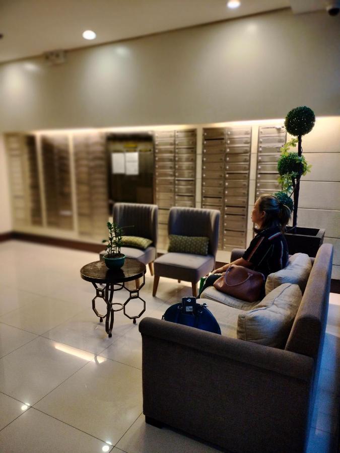Condotel Newport Near Airport *