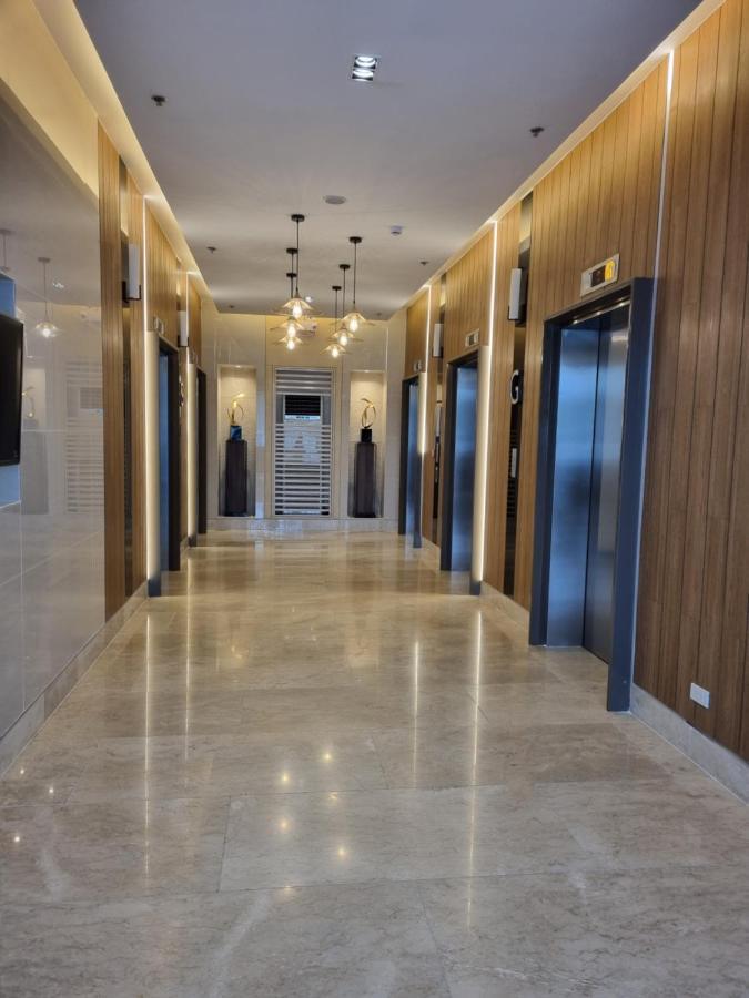 Shore 3 Residences Mall Of Pool View Netflix Free Wifi Apartment