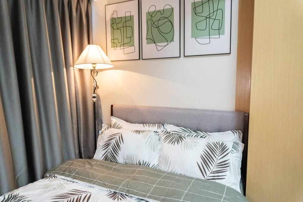 A2j Luxury 2br Bgc Uptown Near Uptown Mall Apartment Manila