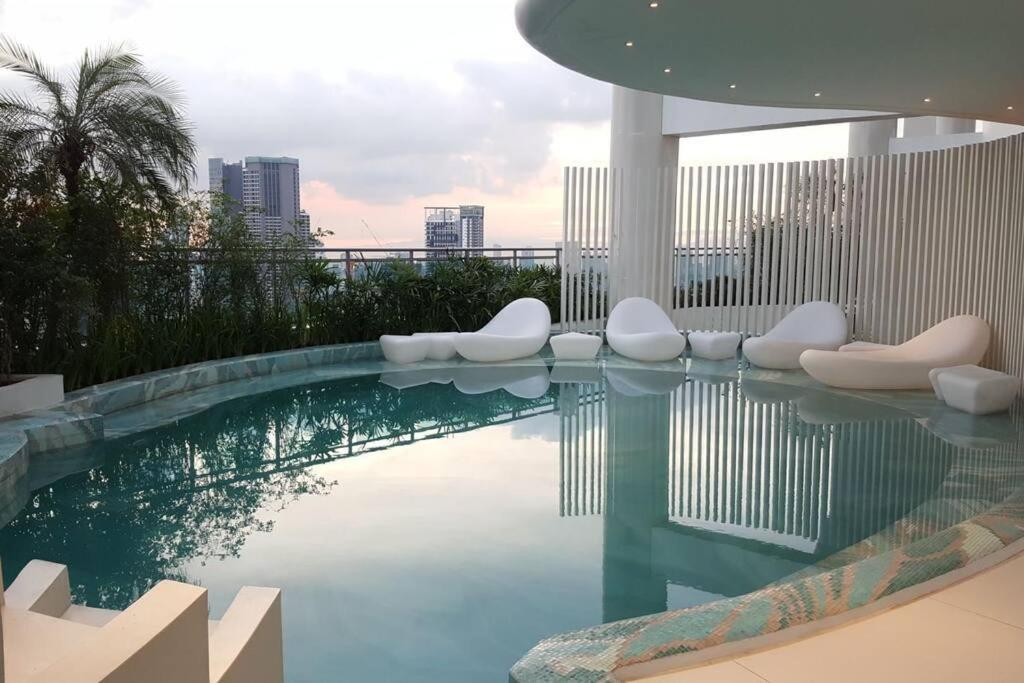 Apartment 2br Lower Penthouse @ Acqua Private Residences *