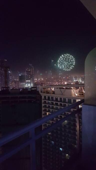 Apartment 2br Lower Penthouse @ Acqua Private Residences Manila