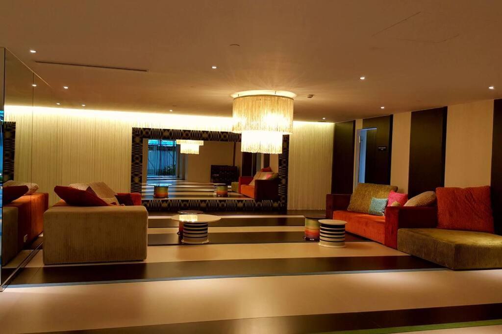 2br Lower Penthouse @ Acqua Private Residences
