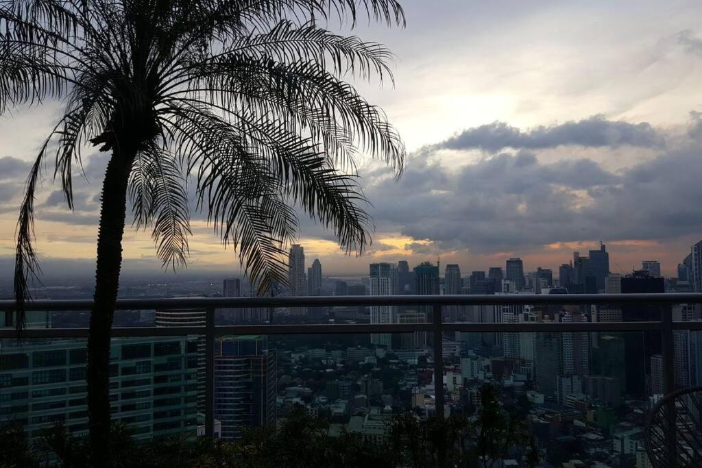 Apartment 2br Lower Penthouse @ Acqua Private Residences
