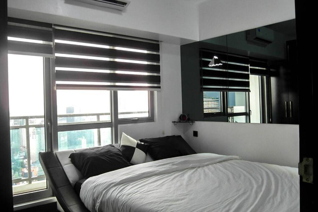 2br Lower Penthouse @ Acqua Private Residences