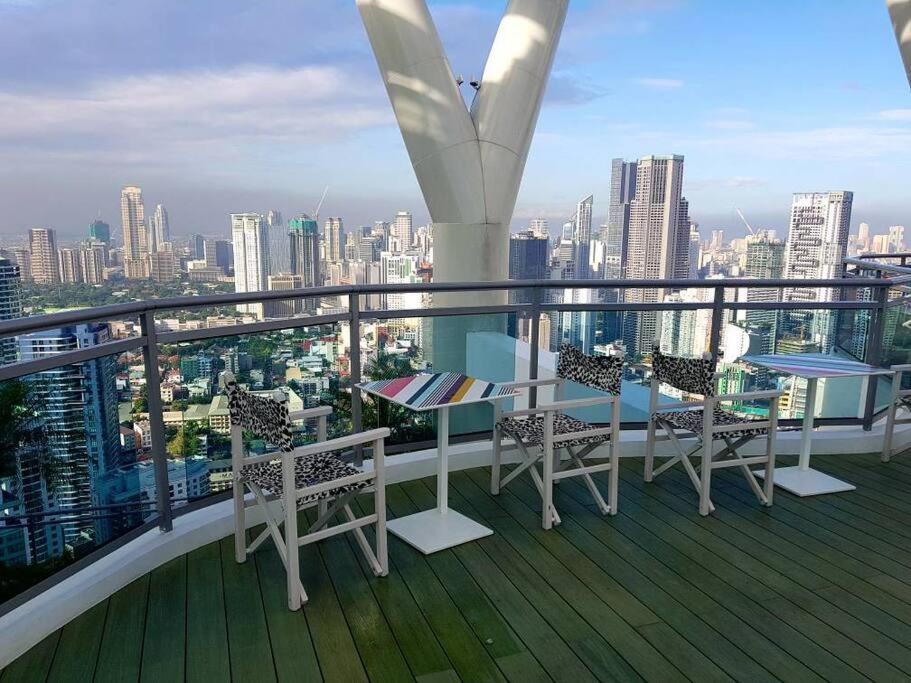 2br Lower Penthouse @ Acqua Private Residences Manila