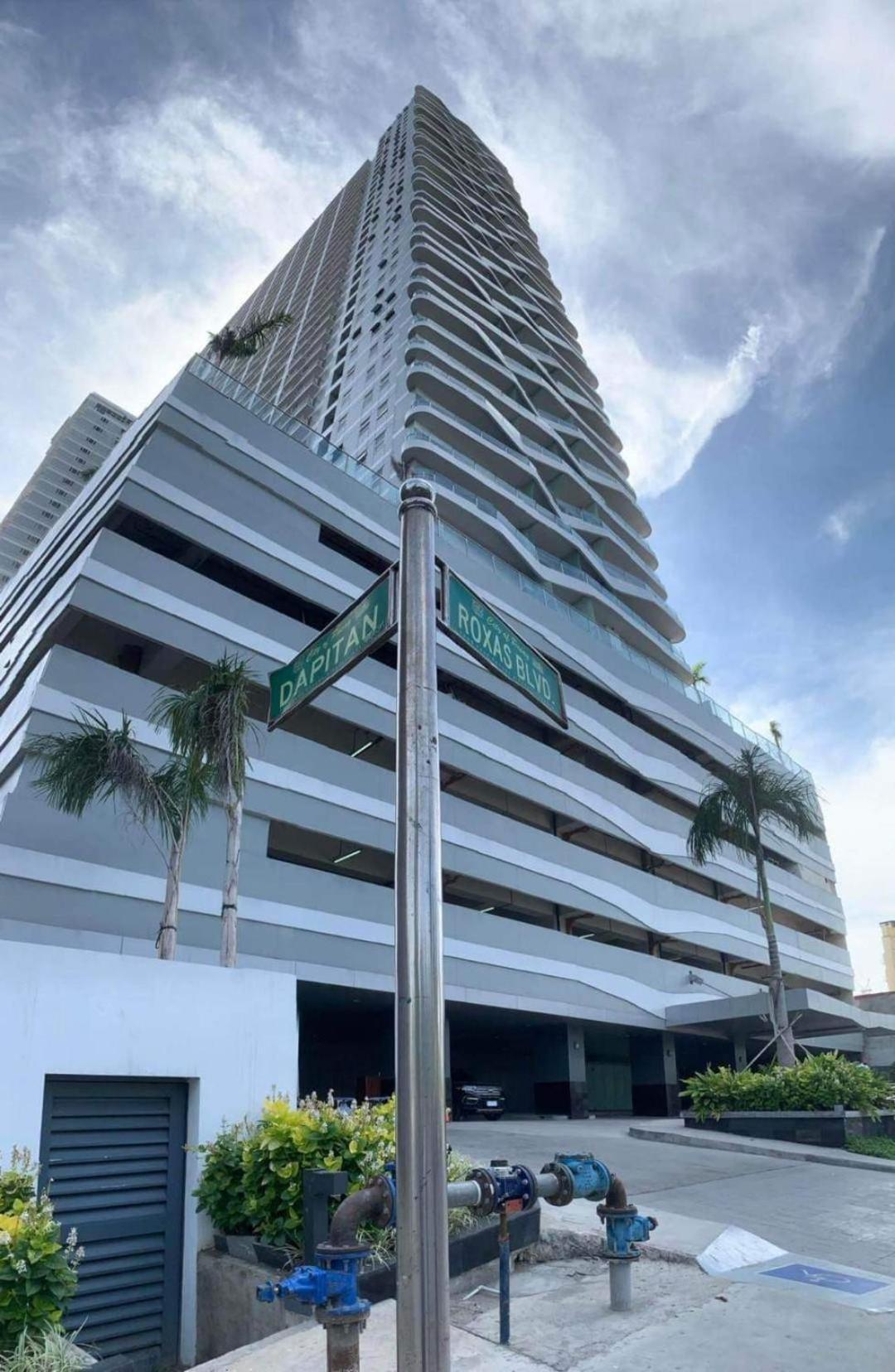 Apartment Ocean View In Pasay Near Moa, Picc World Trade