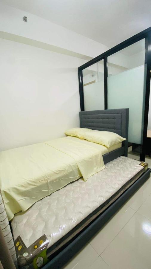 Cozy 1br With Netflix & Balcony Pool View Apartment *