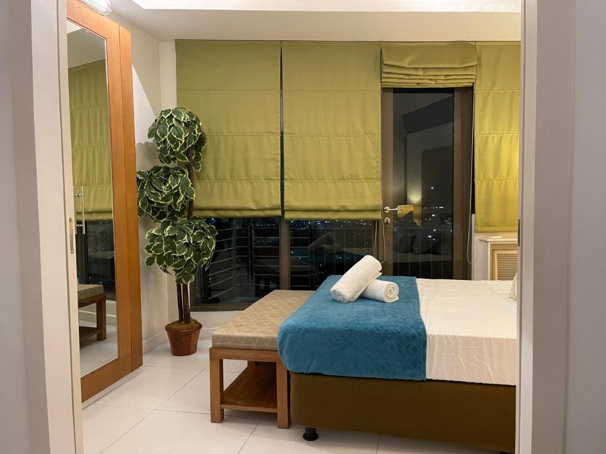 Fabulous Skyline Kl Greenbelt Makati Apartment Manila