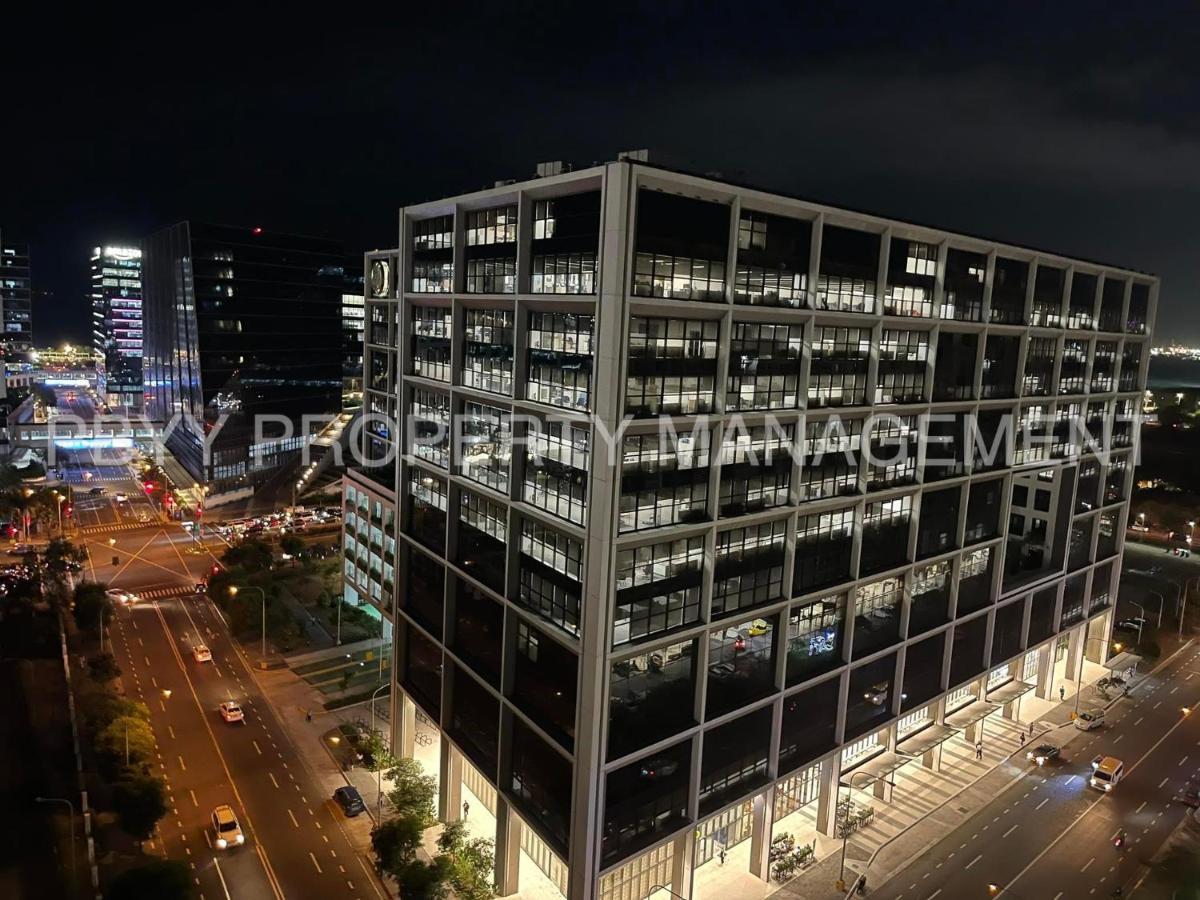 Apartment Shore Residences, Mall Of Complex By Pbyy