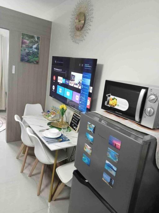 Mall Of Asia-p00l Fr0nt- New 1 Bedroom With Balc0ny At Sh0re2 Manila