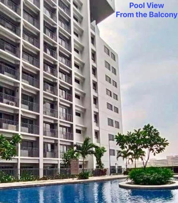 Mall Of Asia-p00l Fr0nt- New 1 Bedroom With Balc0ny At Sh0re2 Apartment Manila