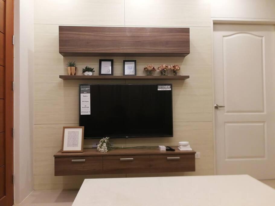 Villa Adria Residences - Emerald Garden - 2 Bedroom Unit For 4 Person