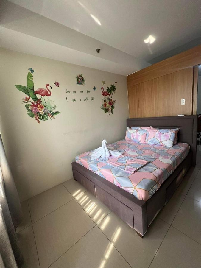 Shell Residences Mall Of - Jona *