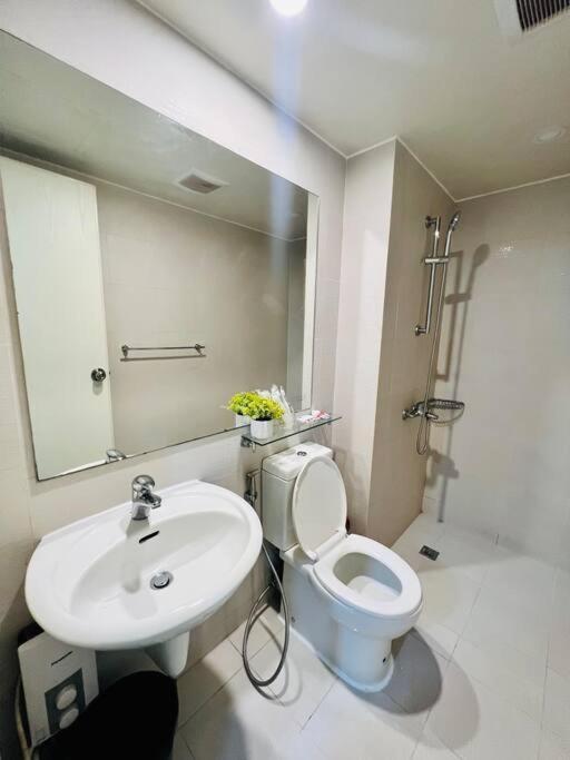 Azure 2 Bedroom Pool View Balcony Apartment