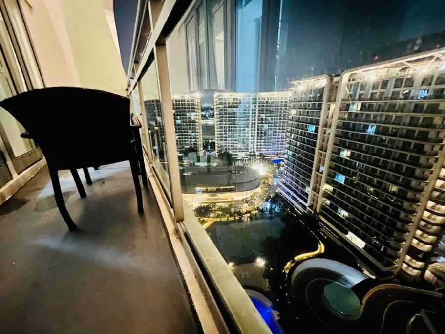 Azure 2bedroom With Balcony Apartment