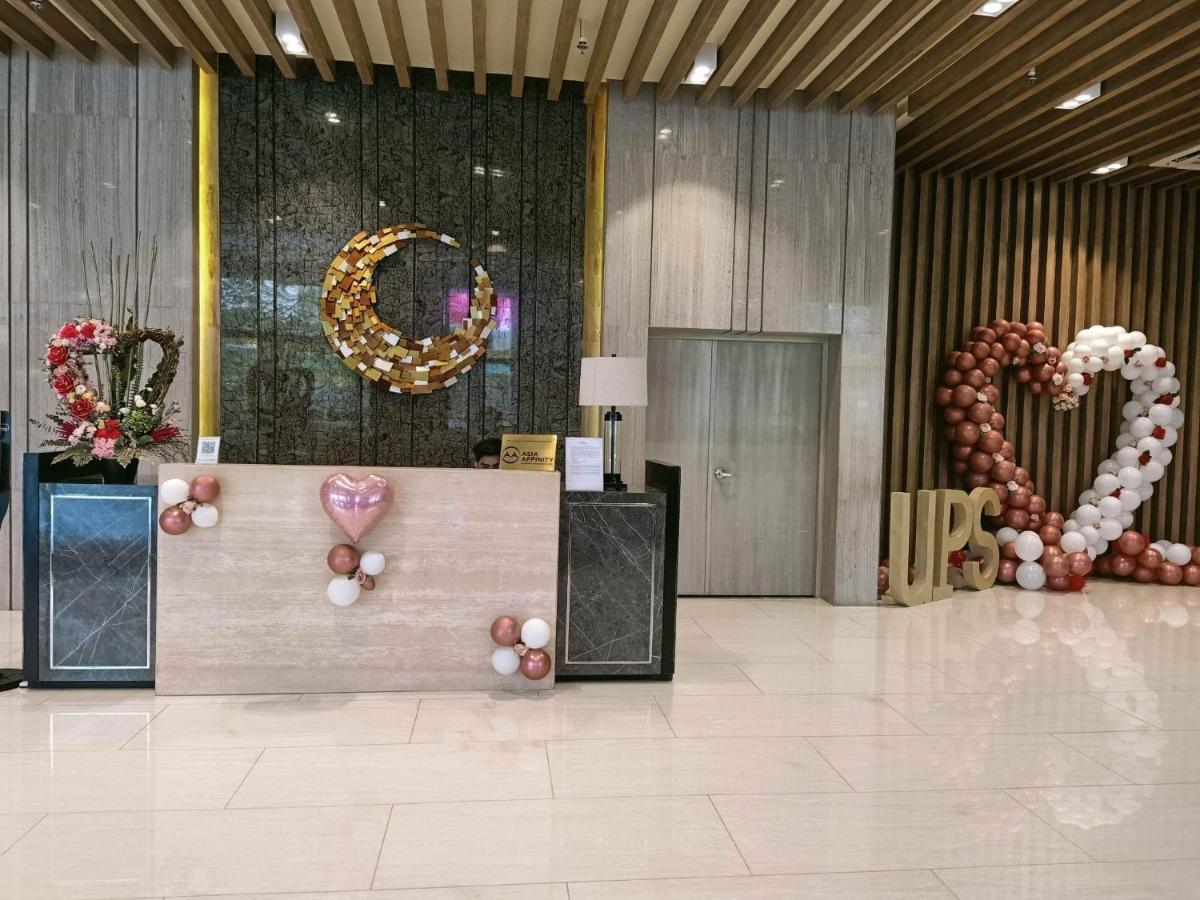 Daniella's Modern & Cozy In Uptown Bgc Apartment *