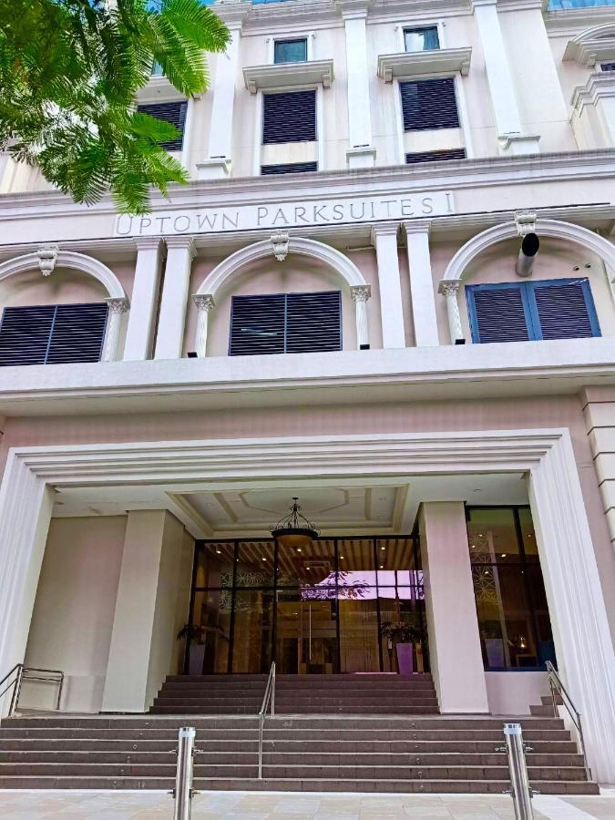 Apartment Daniella's Modern & Cozy In Uptown Bgc