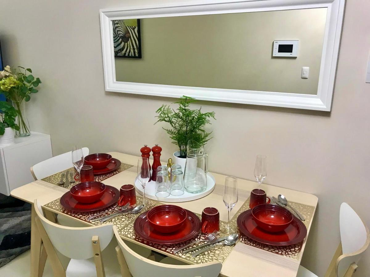 Daniella's Modern & Cozy In Uptown Bgc Apartment