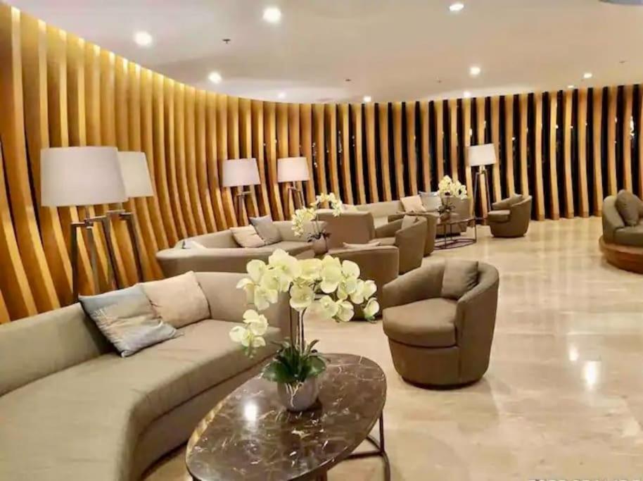 Mall Of Asia-p00l Fr0nt- New 1 Bedroom With Balc0ny At Sh0re2